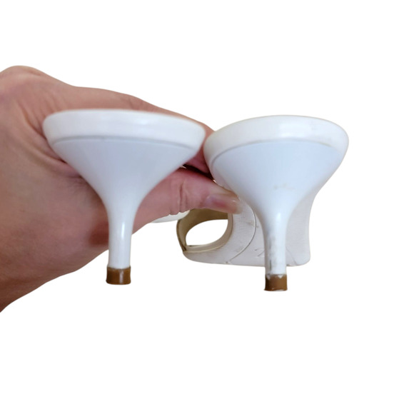 Louis Vuitton Vintage Monogram Sandals Kitten Heels White Leather Mules 9 39 - Picture 8 of 13